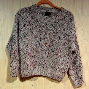 𝅺cliche. Long sleeve  sweater size medium